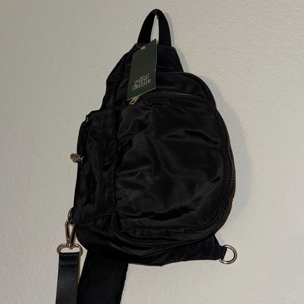 Wild Fable Sleek Black Crossbody Bag